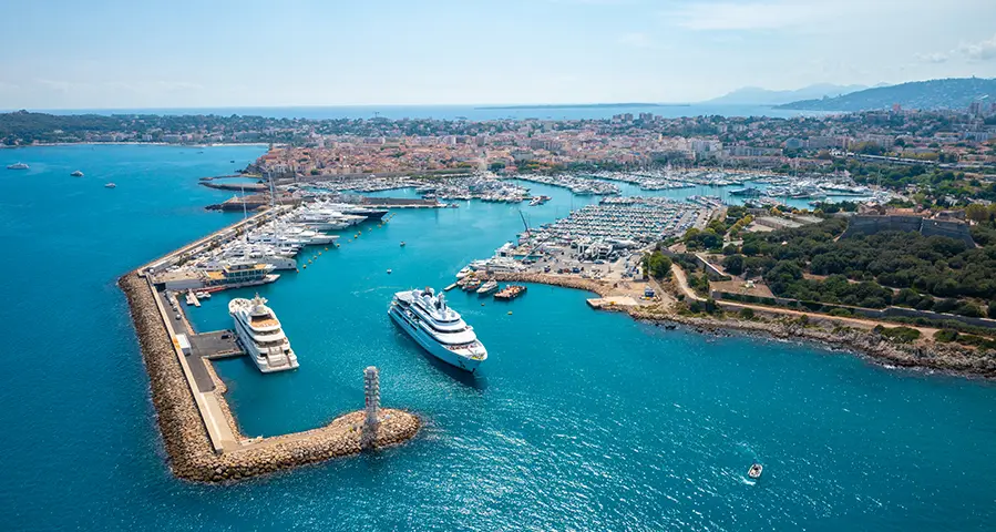 Antibes,